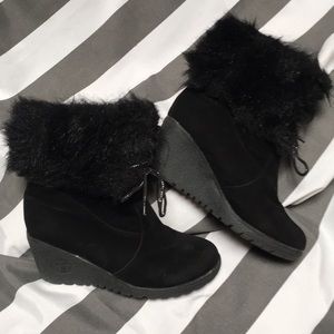 Faux Fur Trimmed Black Ankle Boots